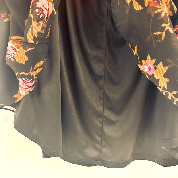 Lane Bryant 28 Black Floral Blouson Ruffle Neck Blouse Semi Sheer 3/4 Sl… - Picture 5 of 8
